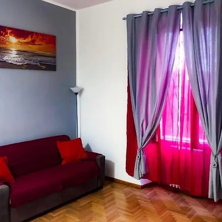 Apartment Sweet Damian *